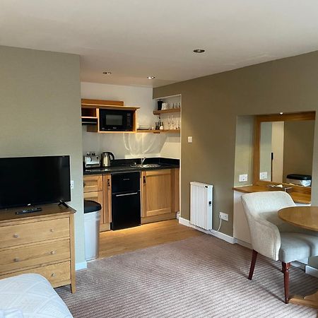 Yewfield Self Catering Apartments Хоксхед Екстериор снимка