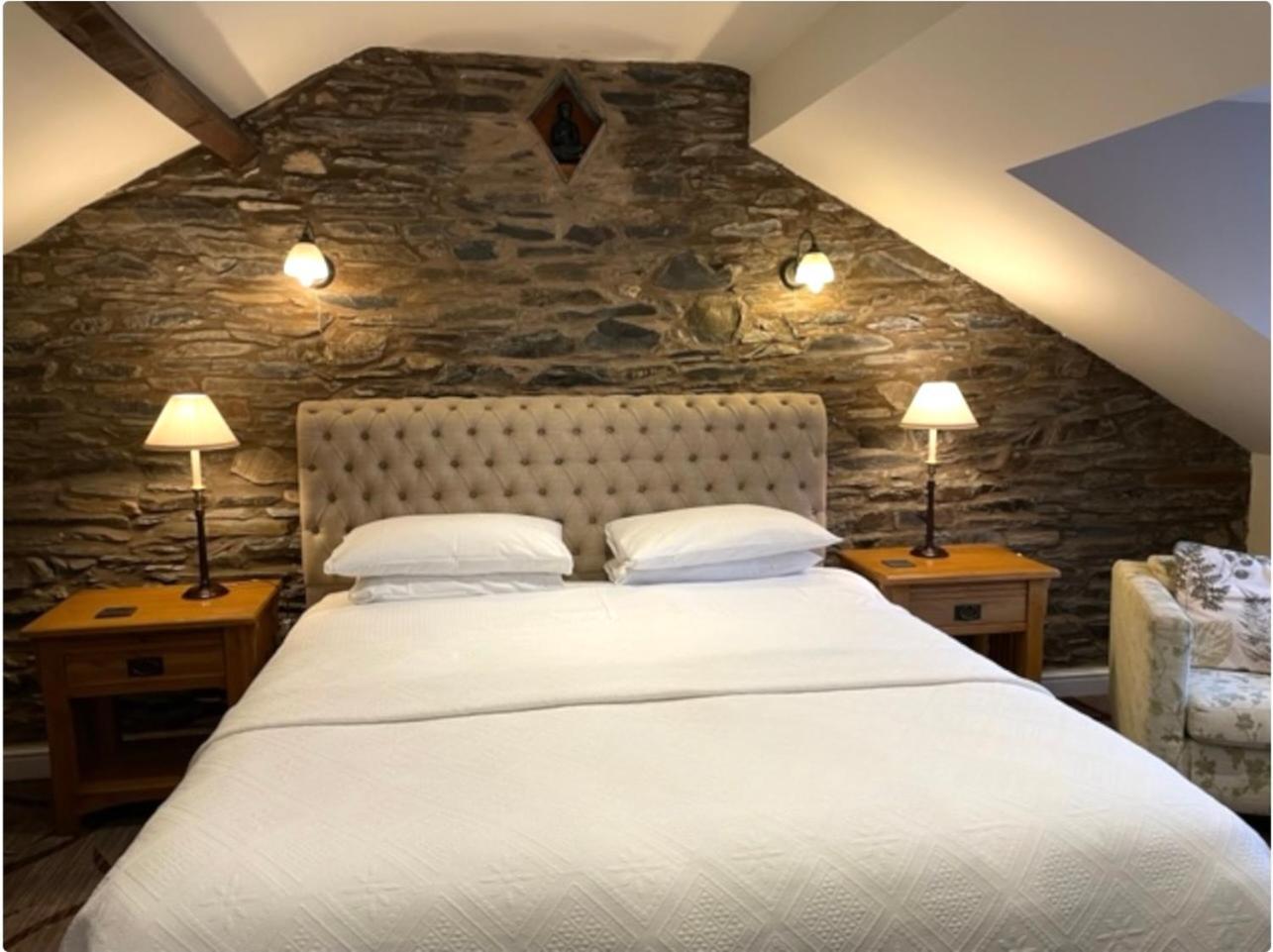 Yewfield Self Catering Apartments Хоксхед Екстериор снимка
