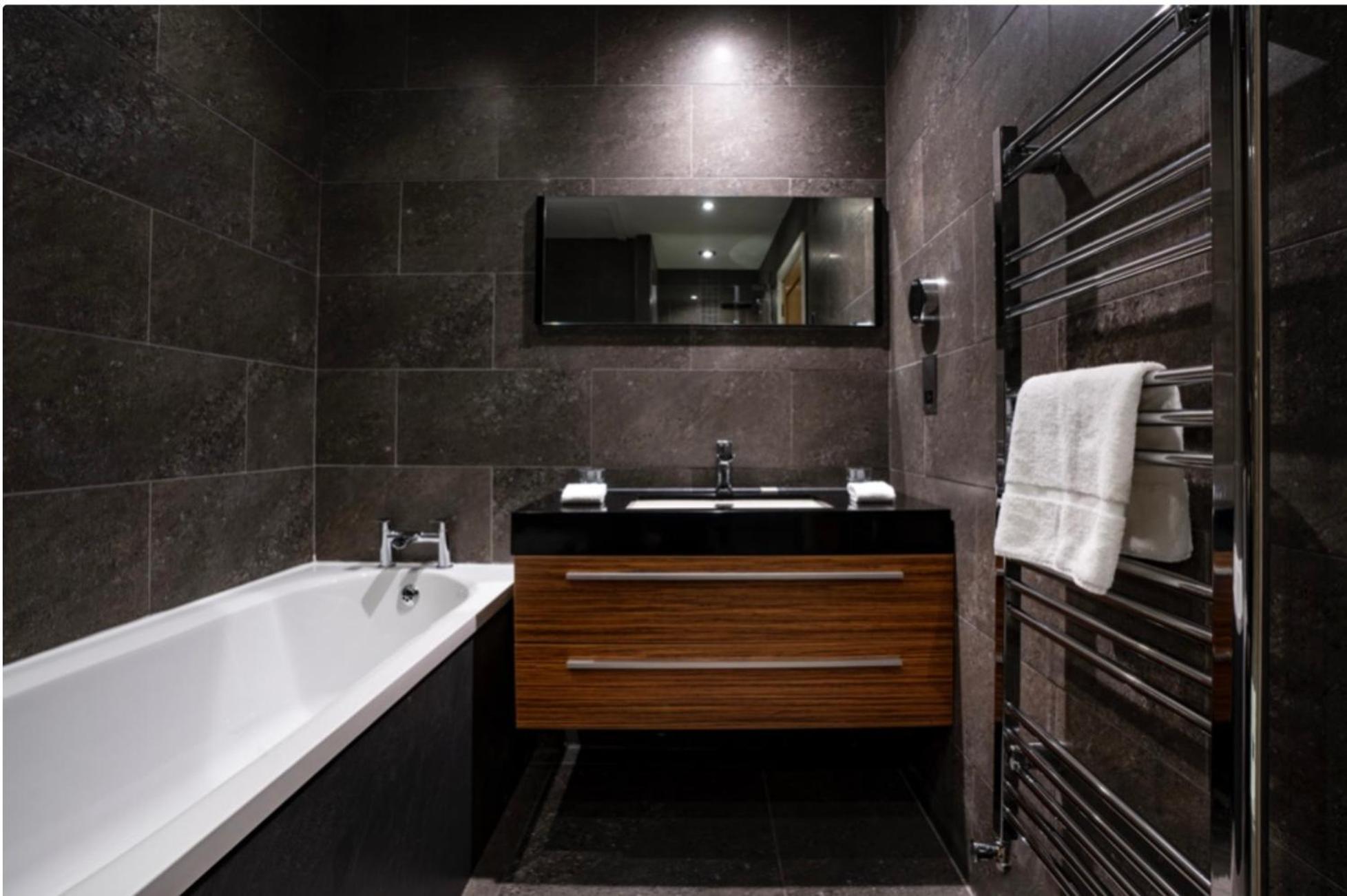 Yewfield Self Catering Apartments Хоксхед Екстериор снимка