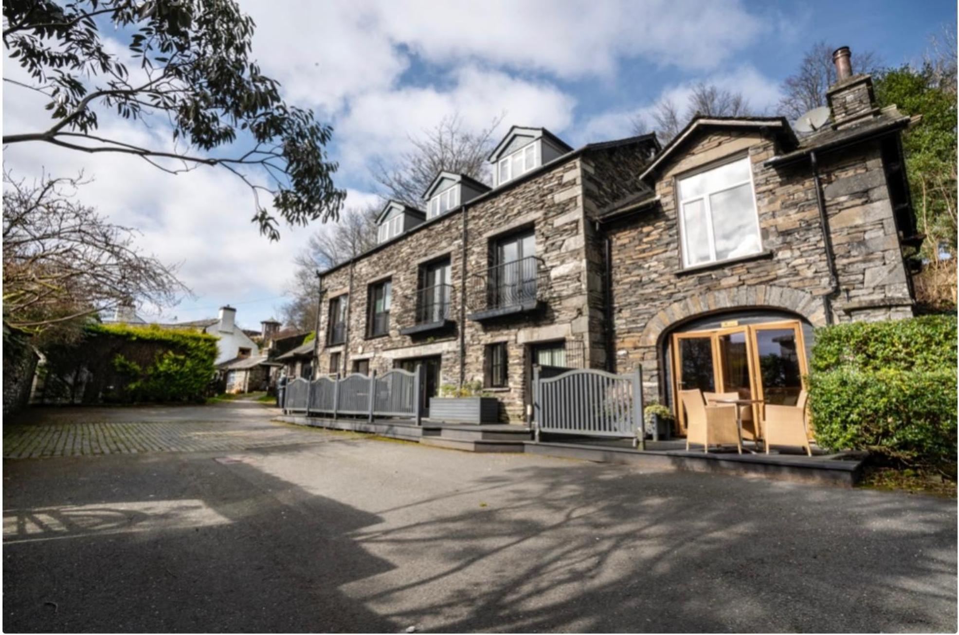 Yewfield Self Catering Apartments Хоксхед Екстериор снимка
