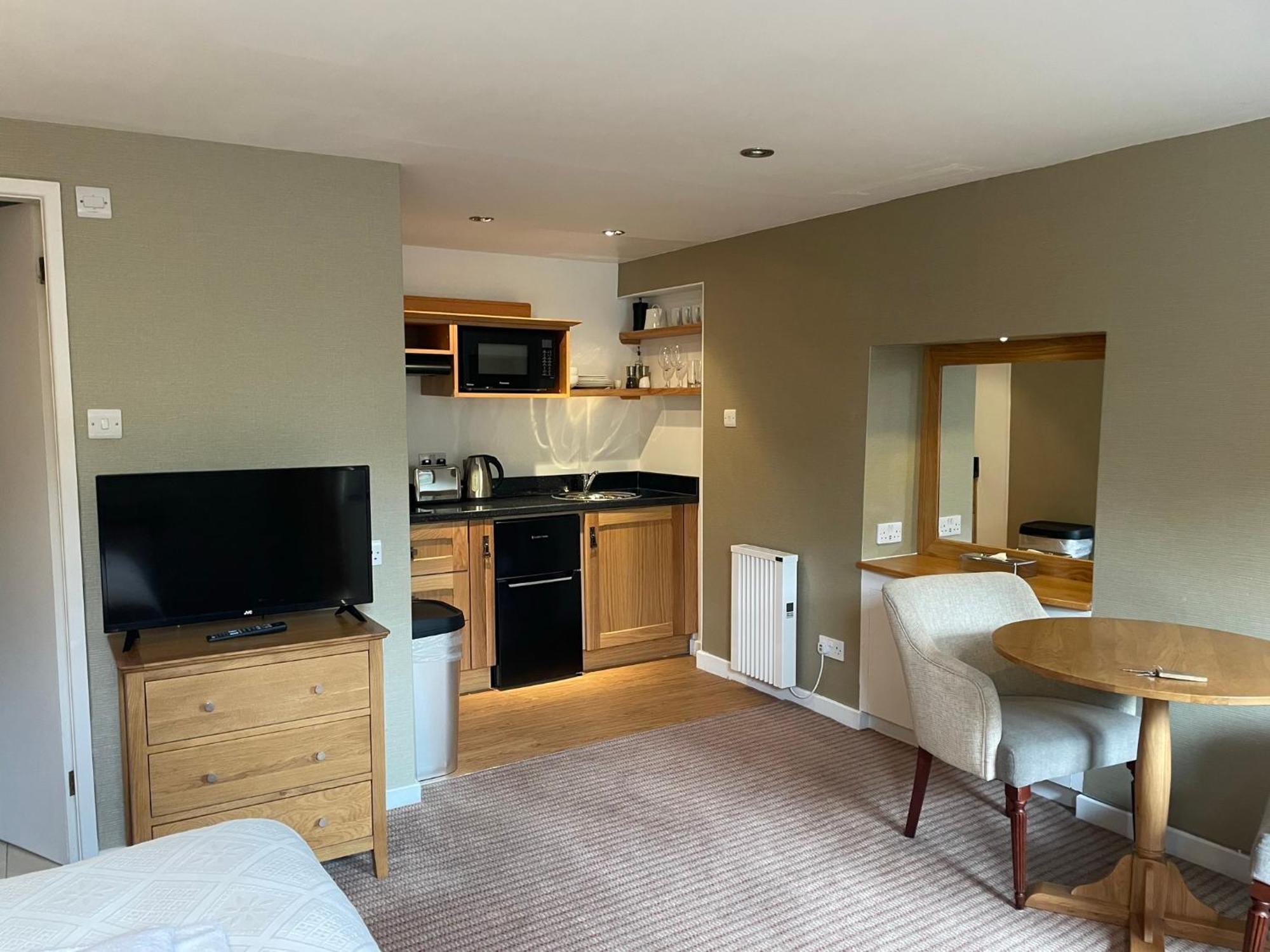 Yewfield Self Catering Apartments Хоксхед Екстериор снимка